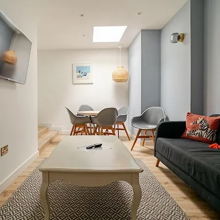 Luxury 2 Bed Apartment, Centre Of The Barbican! Plymouth Exterior photo