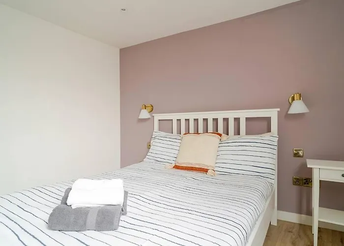 Luxury 2 Bed Apartment, Centre Of The Barbican!