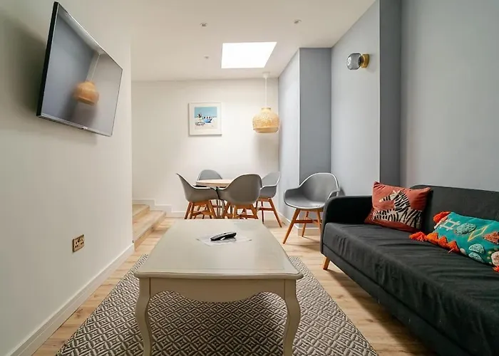 Luxury 2 Bed Apartment, Centre Of The Barbican!